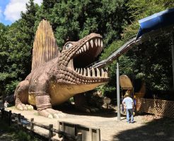 わんぱく王国で恐竜の滑り台と水遊びで3歳の子供満喫！阪南市山中渓